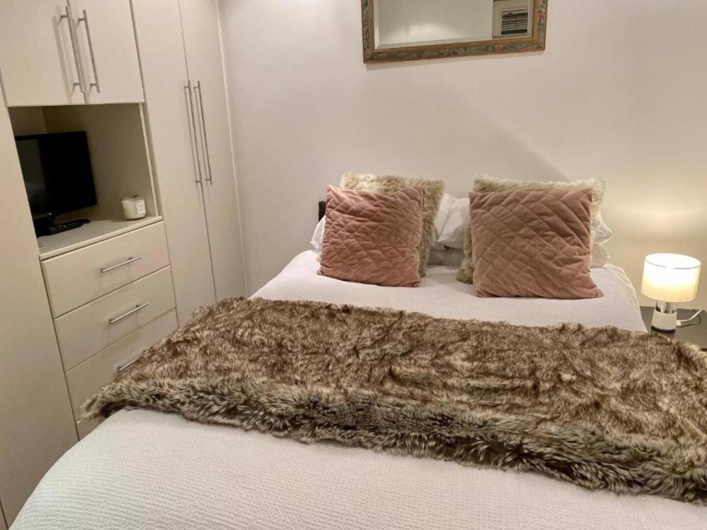 Апартаменти Niru Experience Hidden Gem In Chelsea 2Bd 2Ba Лондон Екстер'єр фото