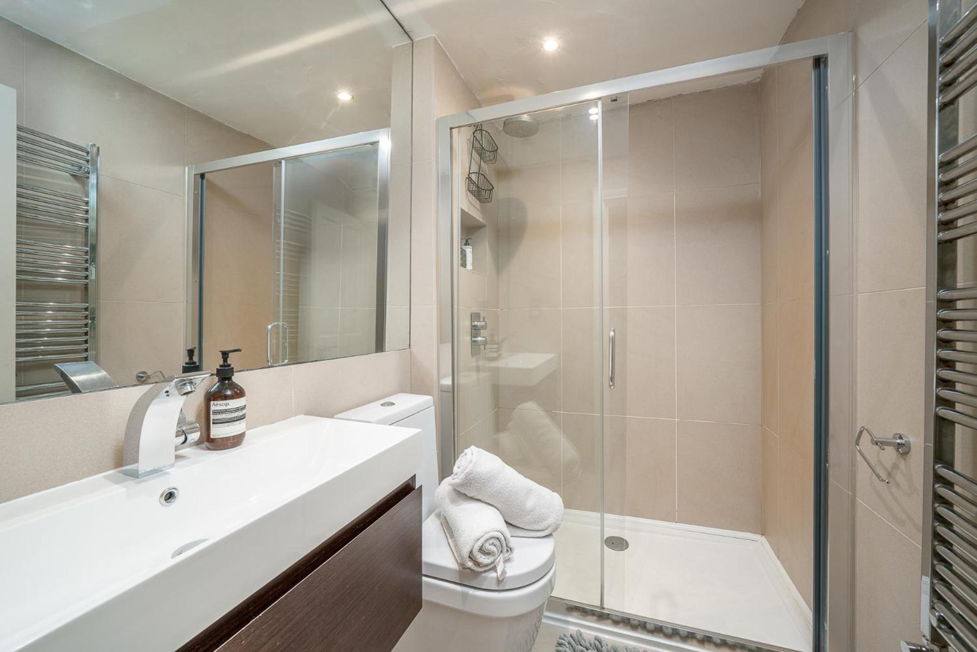 Апартаменти Niru Experience Hidden Gem In Chelsea 2Bd 2Ba Лондон Екстер'єр фото